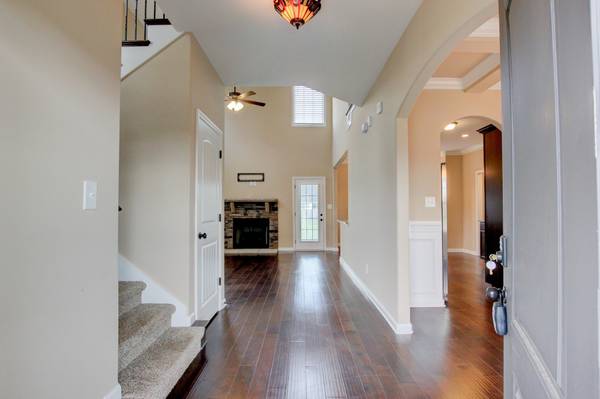 913 Isaac Dr, Clarksville, TN 37040