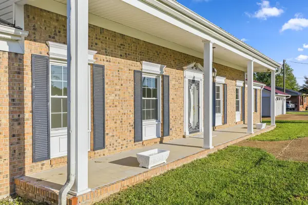 691 E Poplar Dr, Decaturville, TN 38329