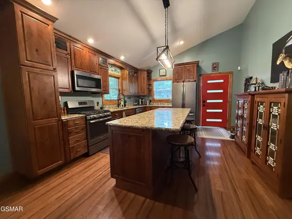 216 Zoder Drive, Gatlinburg, TN 37738