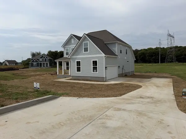 1439 Charles Drive, Chapel Hill, TN 37034