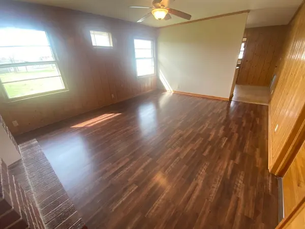 404 Vosswood Dr, Lebanon, TN 37087