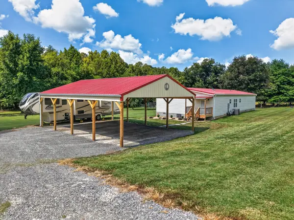 218 Barnes Hollow Rd, Fayetteville, TN 37334