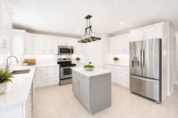 29 Counsellor TER, Barrie, ON L4M 7H1