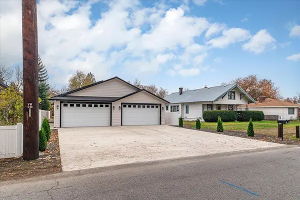 11704 E VALLEYWAY Ave, Spokane Valley, WA 99206