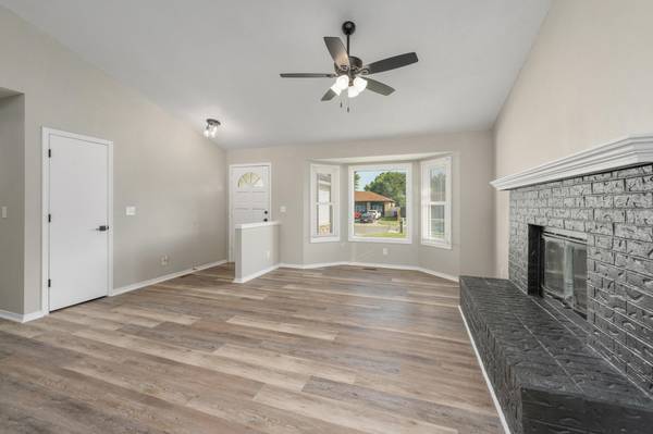 523 W Maywood St, Wichita, KS 67217