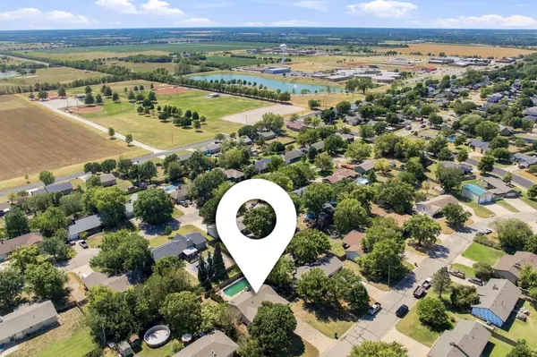 621 E Showalter, Rose Hill, KS 67133