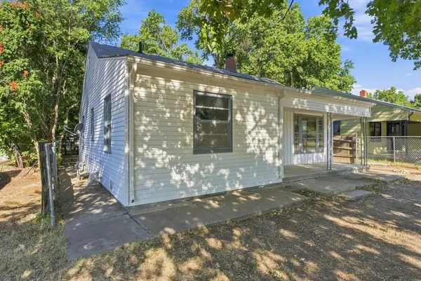 815 N Oliver Ave, Wichita, KS 67208