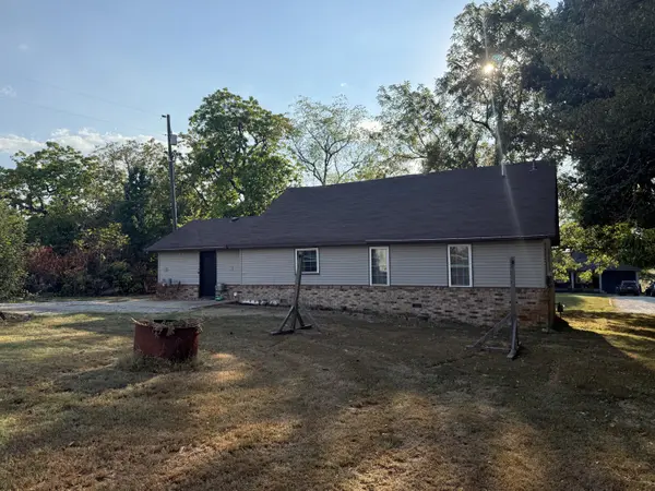 1964 Morris RD, Mountain Grove, MO 65711