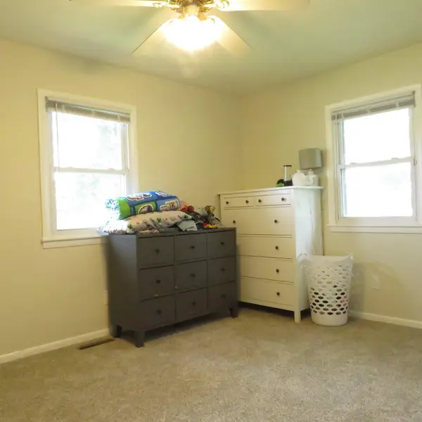 805 N 12th ST, Ozark, MO 65721