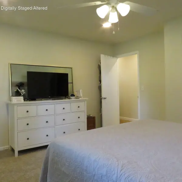 805 N 12th ST, Ozark, MO 65721