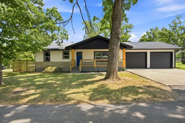 304 S 5th ST, Ozark, MO 65721