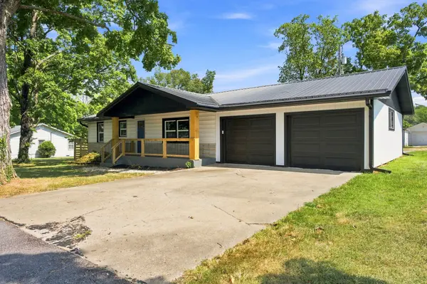 304 S 5th ST, Ozark, MO 65721