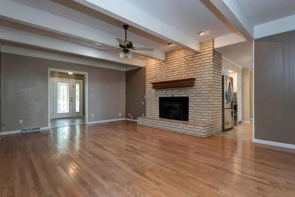 3451 E Carol DR, Springfield, MO 65809