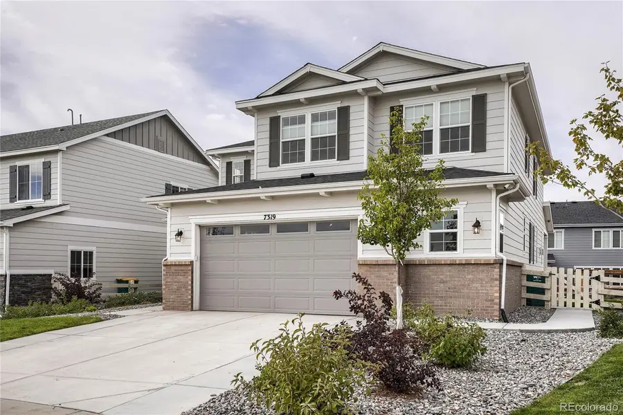 7319 S Yantley WAY, Aurora, CO 80016