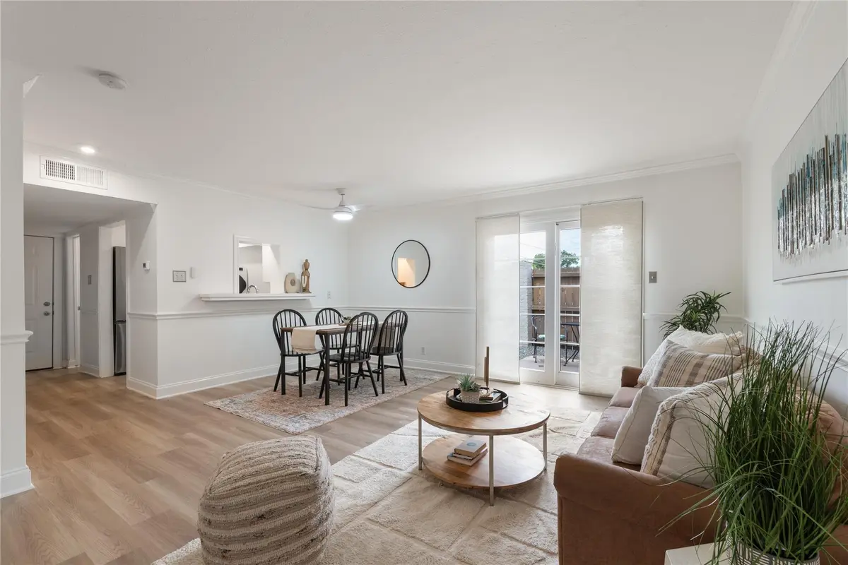2122 Hancock DR #103, Austin, TX 78756