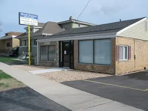 138 W Irving Park RD #1, Wood Dale, IL 60191