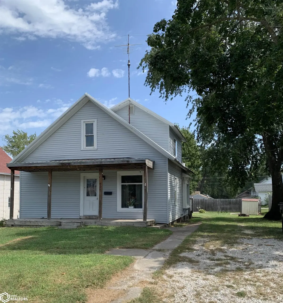 609 N Maple ST, Creston, IA 50801
