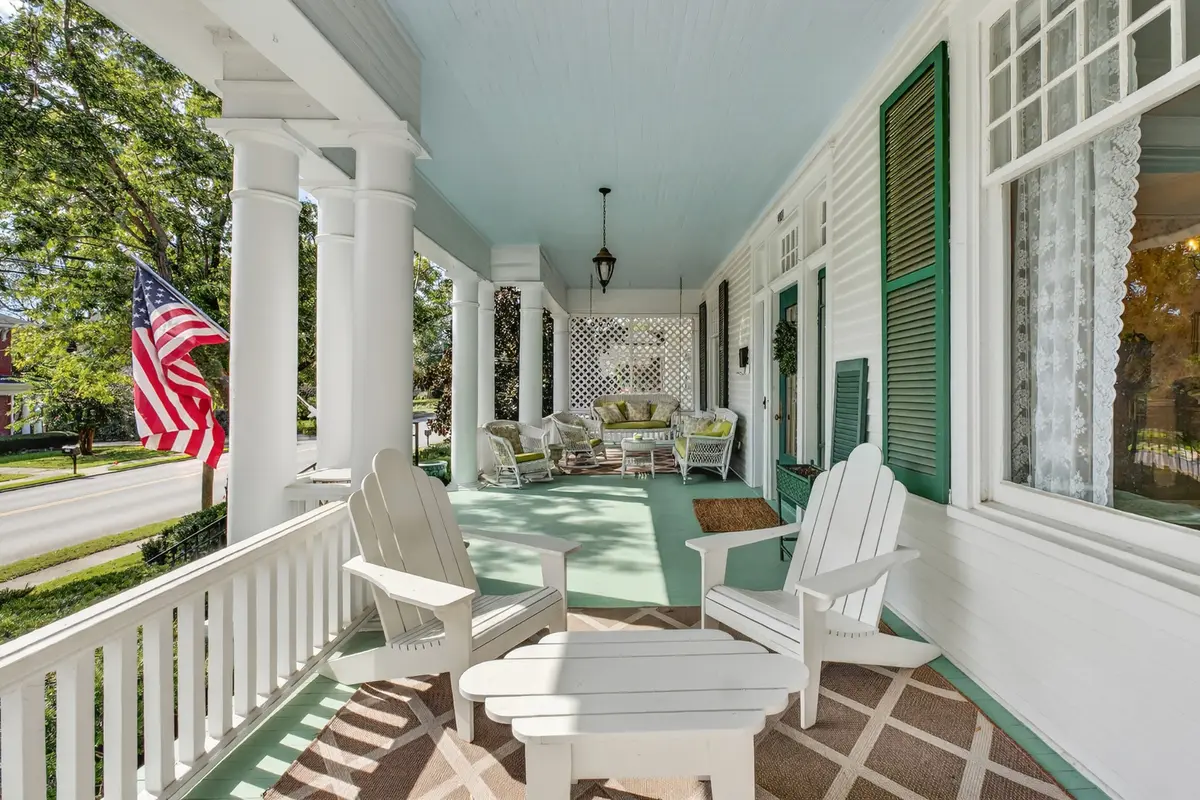 310 Mulberry Ave, Fayetteville, TN 37334