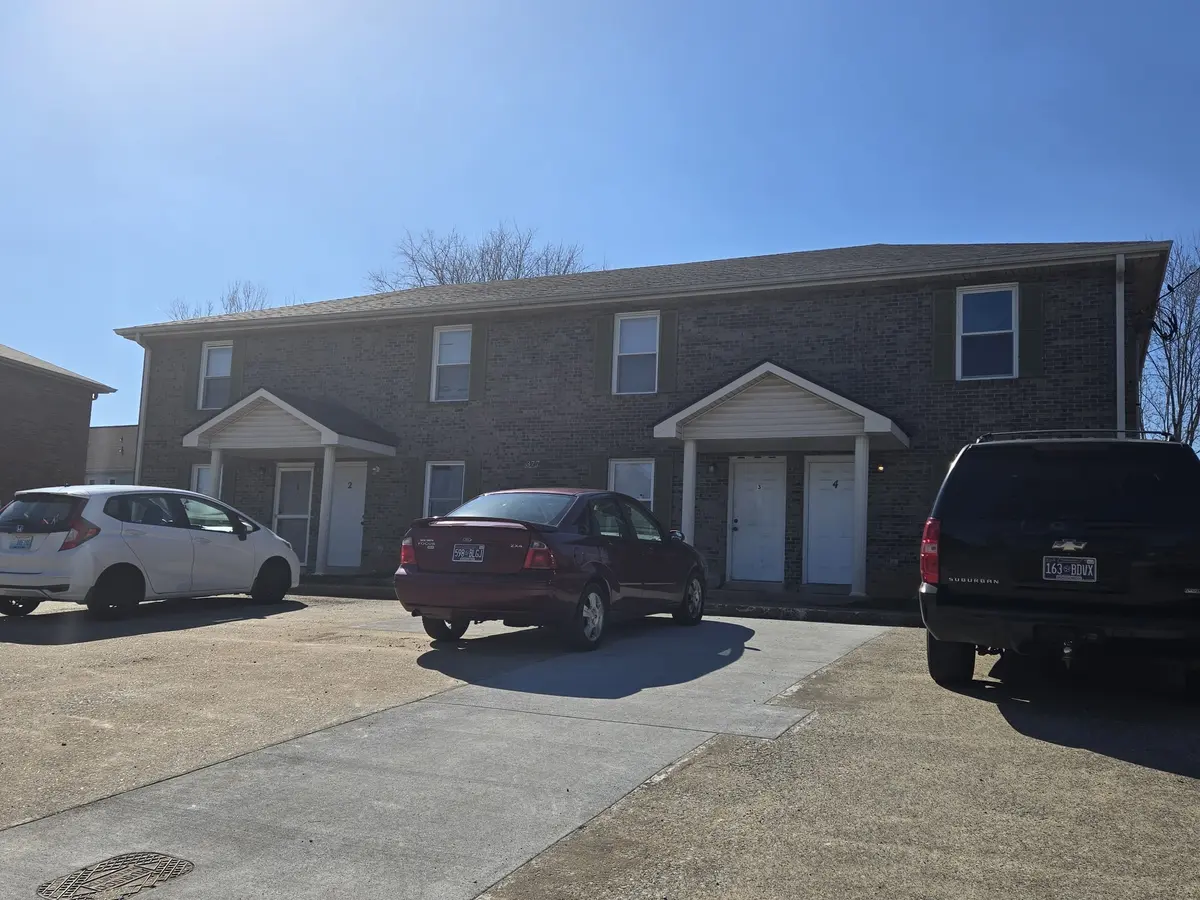 377 Peabody Dr #4, Clarksville, TN 37042