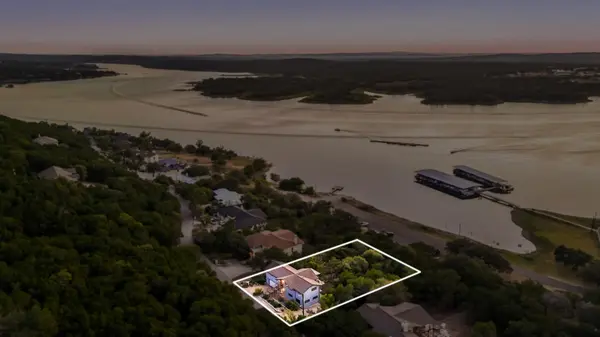 6300 Lakeshore DR, Lago Vista, TX 78645