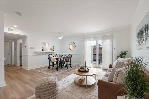 2122 Hancock DR #103, Austin, TX 78756