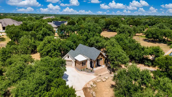 317 Highland Spring LN, Georgetown, TX 78633