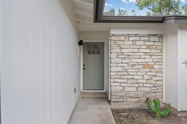 4703 Candletree LN, Austin, TX 78744