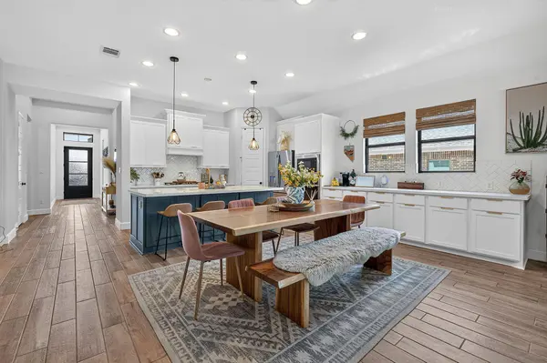 301 Carpenter Hill DR, Buda, TX 78610