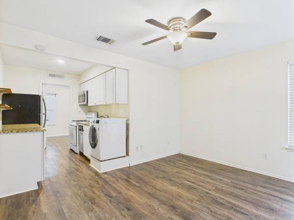 1106 22nd ST #5, Austin, TX 78705