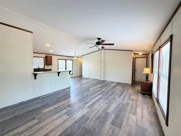 157 Lakeside DR, Bastrop, TX 78602