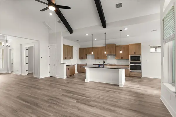 304 Ridgewell LOOP, Georgetown, TX 78633
