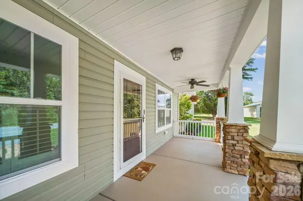 1360 Standing Oak DR, Granite Quarry, NC 28146