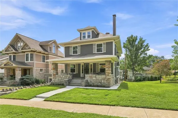15 E 54TH ST, Kansas City, MO 64112