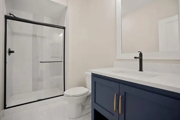 17521 Manor ST, Overland Park, KS 66085