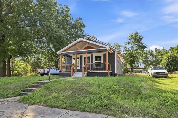 6717 E 18th ST, Kansas City, MO 64126