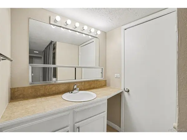3426 S Locust #F, Denver, CO 80222