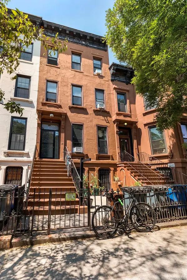 887 Lafayette AVE, Brooklyn, NY 11221