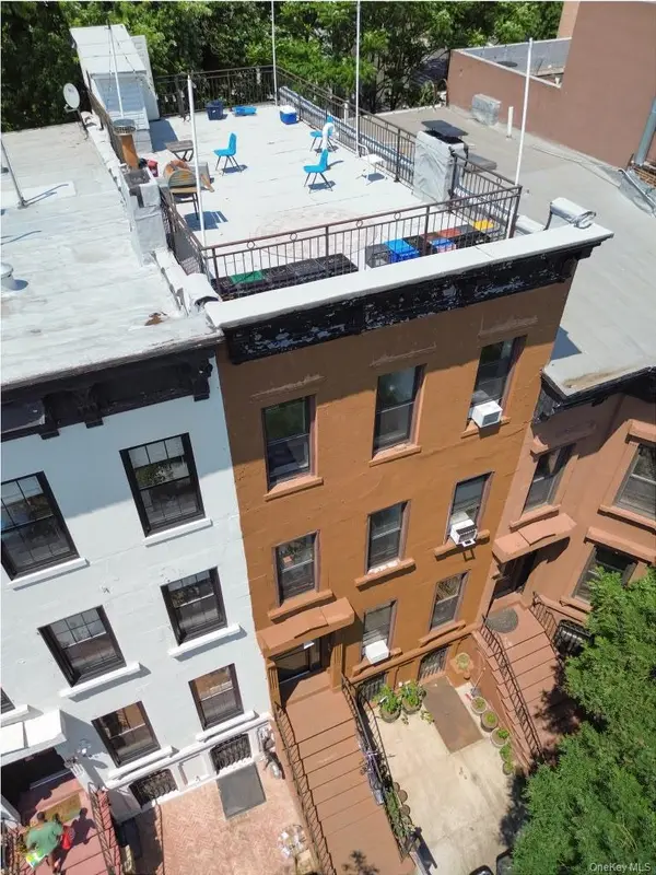 887 Lafayette AVE, Brooklyn, NY 11221
