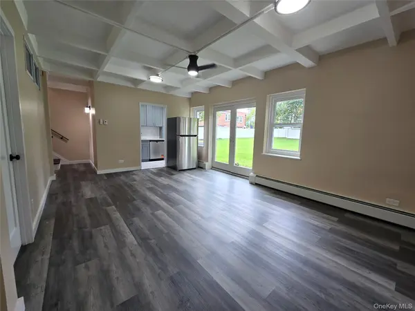 144-15 Village #3GC, Briarwood, NY 11435