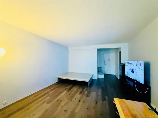 61-35 98 street #10N, Rego Park, NY 11374