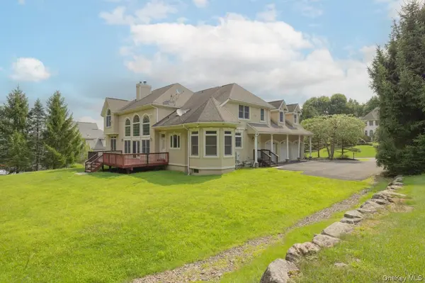 23 Sandyfields LN, Stony Point, NY 10980