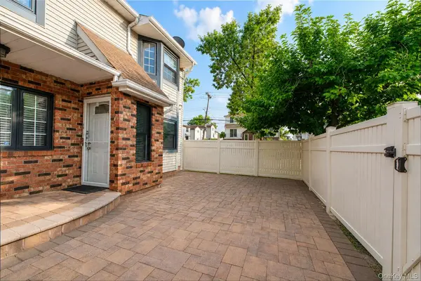 7 Shirra AVE #A, Staten Island, NY 10314