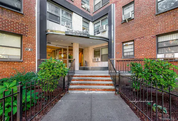 99-32 66th RD #5Z, Rego Park, NY 11374