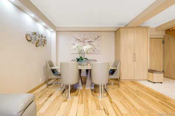 99-32 66th RD #5Z, Rego Park, NY 11374