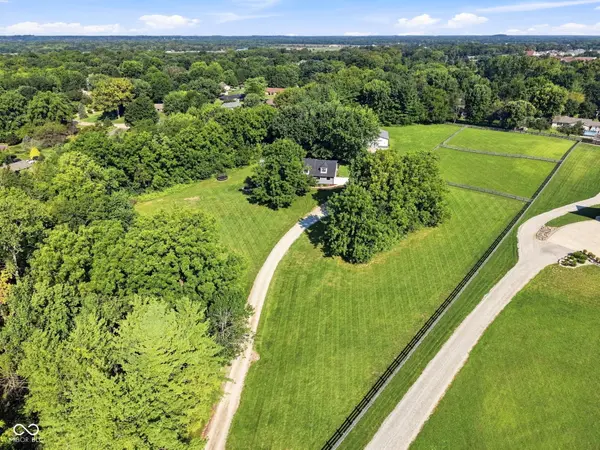 5772 W Stones Crossing RD, Greenwood, IN 46143