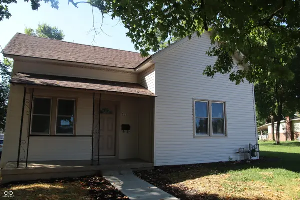 223 W Brown ST, Knightstown, IN 46148