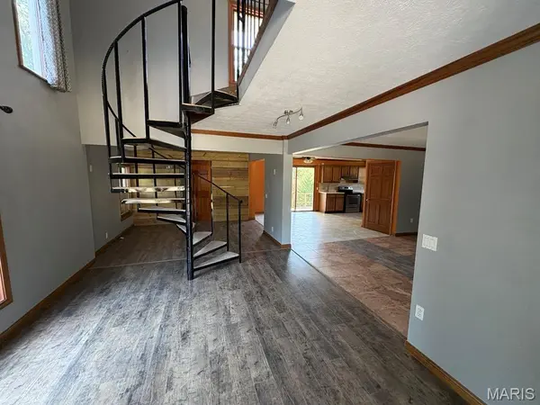 17892 Sudden Valley LN, Warrenton, MO 63383