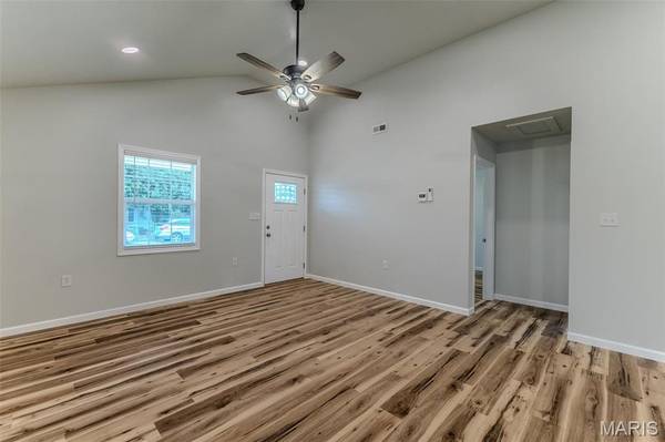 430 Railroad AVE, Lebanon, MO 65536