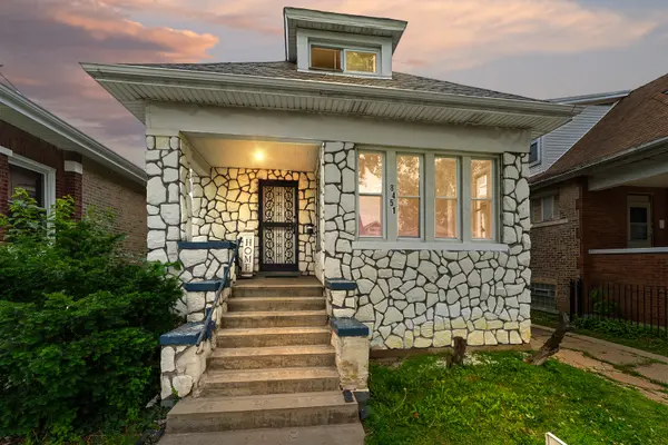 8451 S May ST, Chicago, IL 60620