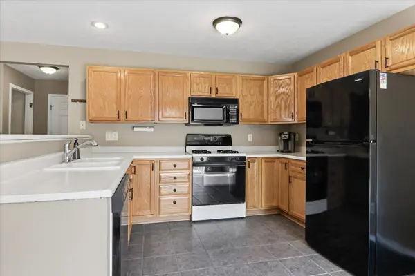 1716 Sunrise PT, Normal, IL 61761